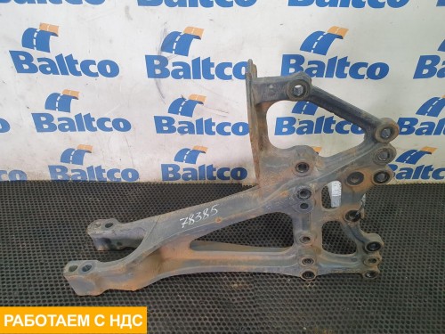 Кронштейн реактивной тяги правый